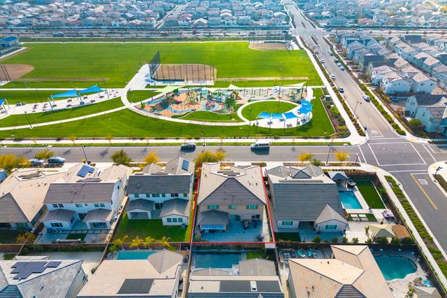 2281 Garden Farms Ave, Lathrop, CA 95330