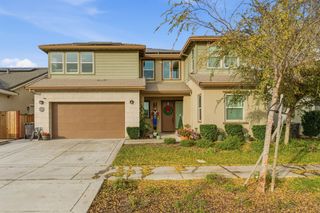 2281 Garden Farms Ave, Lathrop, CA 95330