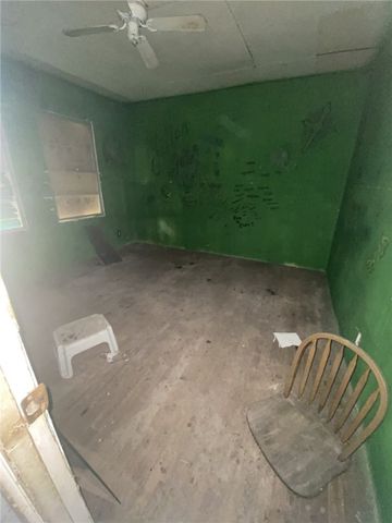 629 SW 7th St, Premont, TX 78375