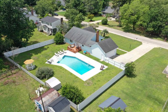 2305 Darden Dr., Florence, SC 29501