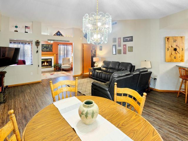 10137 Karston Cove NE, Albertville, MN 55301