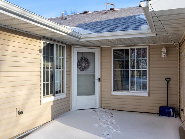 10137 Karston Cove NE, Albertville, MN 55301