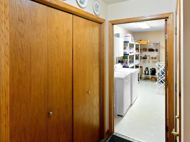 10137 Karston Cove NE, Albertville, MN 55301