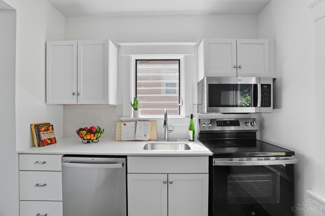 3317 Bevis Avenue, Cincinnati, OH 45207