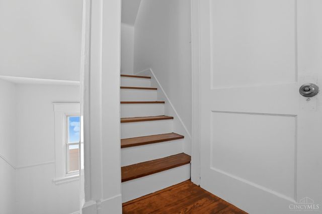 3317 Bevis Avenue, Cincinnati, OH 45207