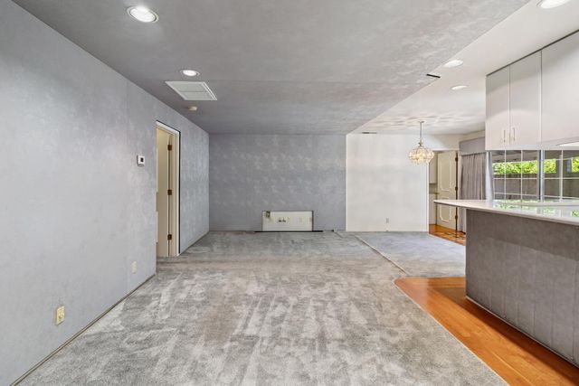 2953 Leta Ln, Sacramento, CA 95821