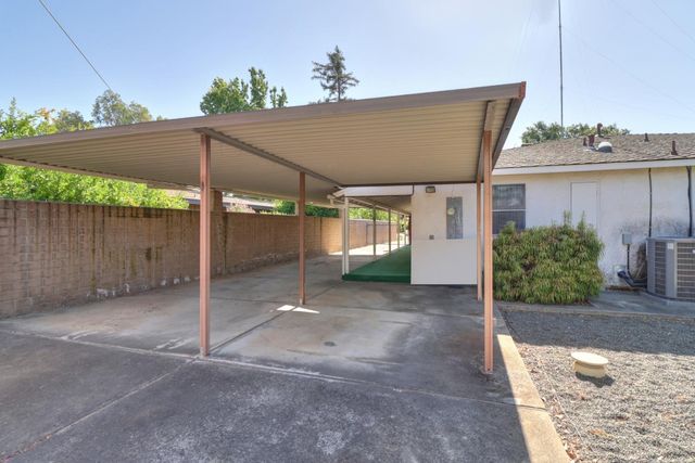 2953 Leta Ln, Sacramento, CA 95821