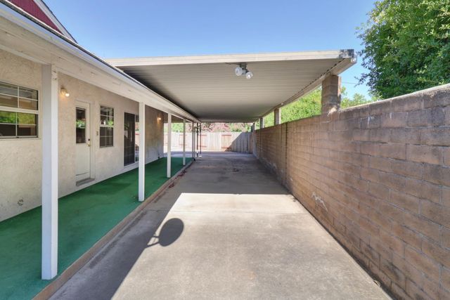 2953 Leta Ln, Sacramento, CA 95821