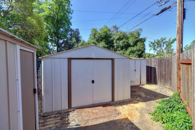 2953 Leta Ln, Sacramento, CA 95821