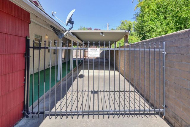 2953 Leta Ln, Sacramento, CA 95821