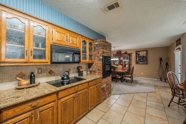 536 N Briery Road, Irving, TX 75061