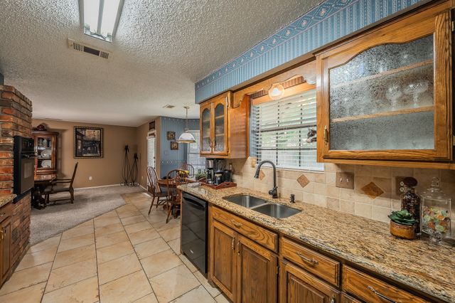 536 N Briery Road, Irving, TX 75061