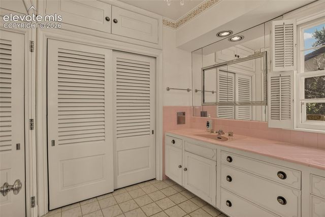 5 El Encanto Drive, Colorado Springs, CO 80906