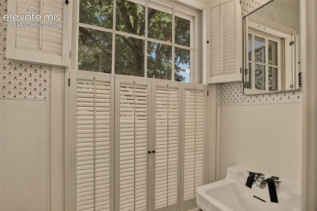 5 El Encanto Drive, Colorado Springs, CO 80906