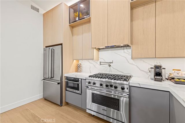 22263 Flanco, Woodland Hills, CA 91364