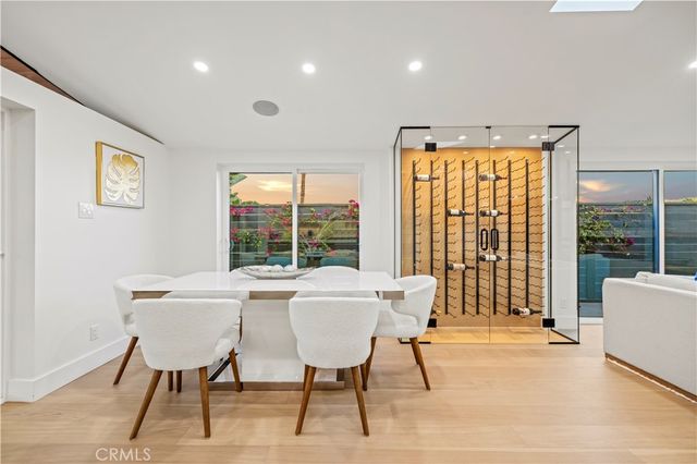 22263 Flanco, Woodland Hills, CA 91364