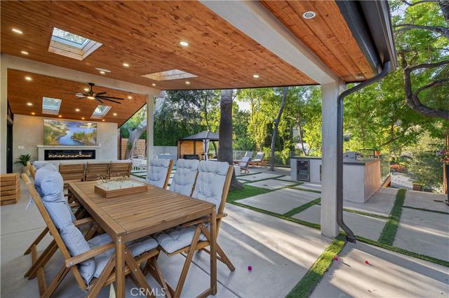 22263 Flanco, Woodland Hills, CA 91364