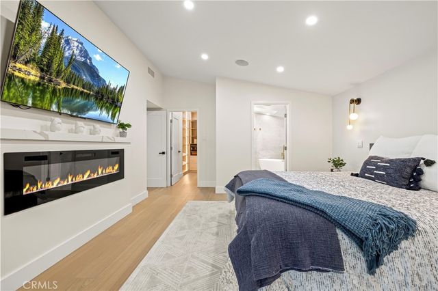 22263 Flanco, Woodland Hills, CA 91364