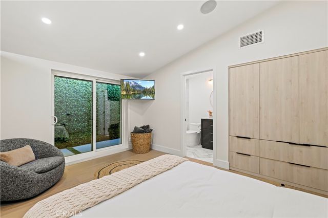 22263 Flanco, Woodland Hills, CA 91364