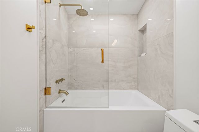 22263 Flanco, Woodland Hills, CA 91364