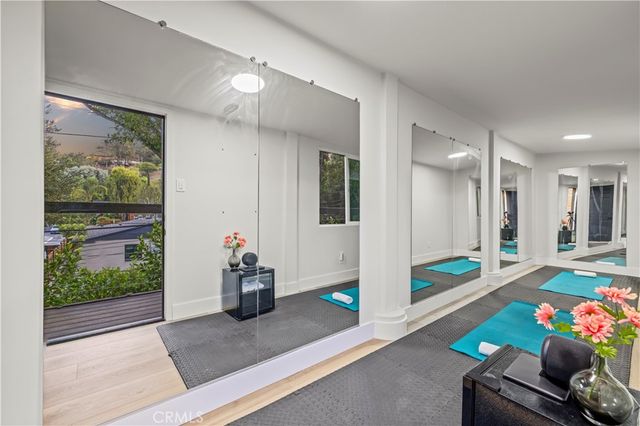 22263 Flanco, Woodland Hills, CA 91364