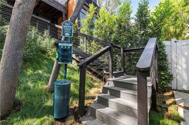 22263 Flanco, Woodland Hills, CA 91364