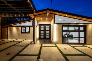 22263 Flanco, Woodland Hills, CA 91364