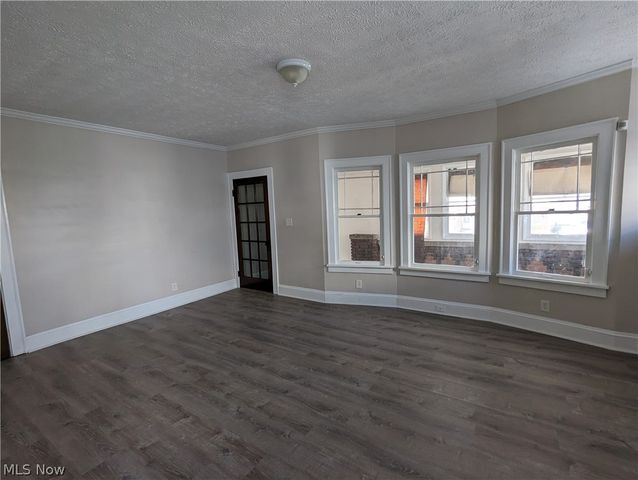 4945 E 86th Street 1, Garfield Heights, OH 44125