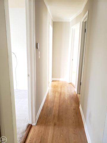 35692 Hees Street, Livonia, MI 48150