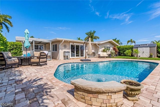 5129 York CT, Cape Coral, FL 33904