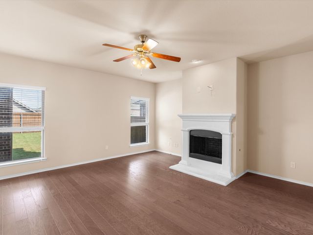 9912 FOX SQUIRREL Trail, Mckinney, TX 75071