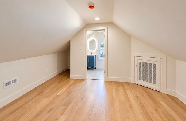 2426 S Homan Avenue, Chicago, IL 60623