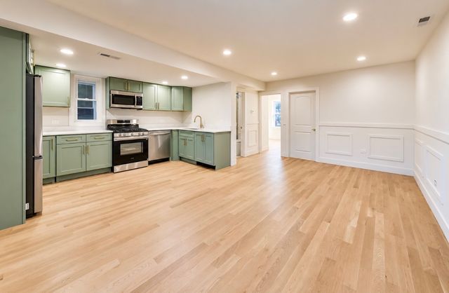 2426 S Homan Avenue, Chicago, IL 60623