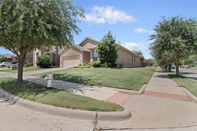 5905 Marsh Rail Drive, Denton, TX 76208