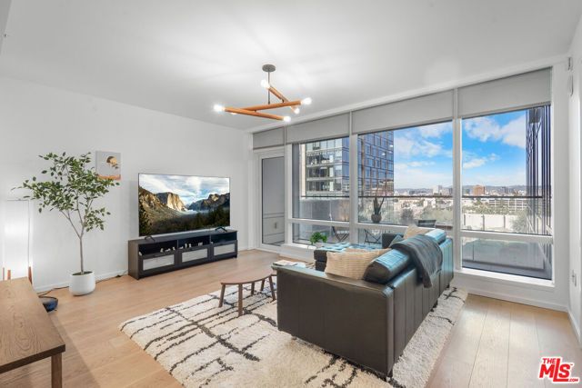 877 Francisco Street 1116, Los Angeles, CA 90017