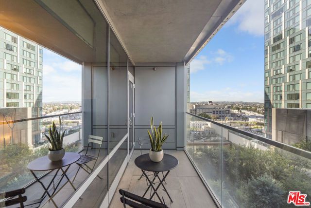 877 Francisco Street 1116, Los Angeles, CA 90017