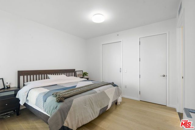 877 Francisco Street 1116, Los Angeles, CA 90017