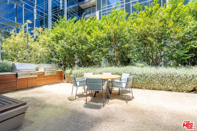 877 Francisco Street 1116, Los Angeles, CA 90017