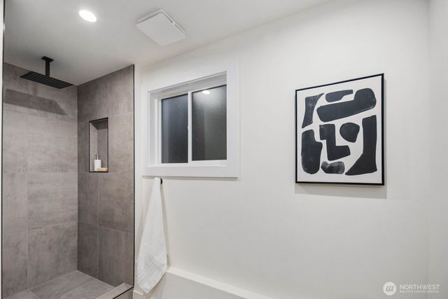 21507 SE 248th Street, Maple Valley, WA 98038