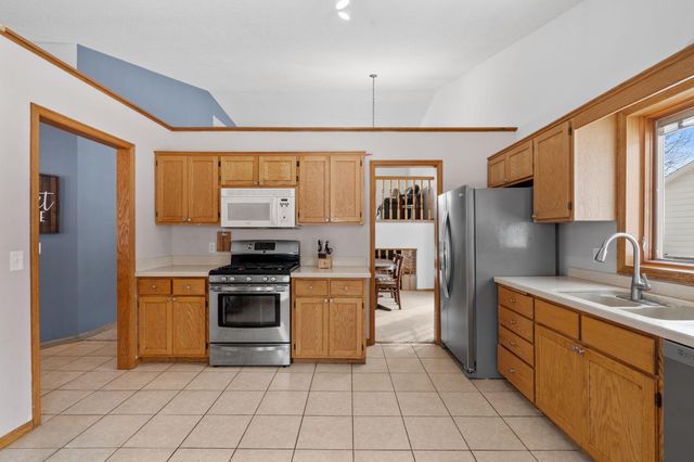 8936 Norwood Lane N, Maple Grove, MN 55369