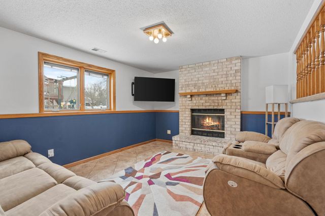 8936 Norwood Lane N, Maple Grove, MN 55369