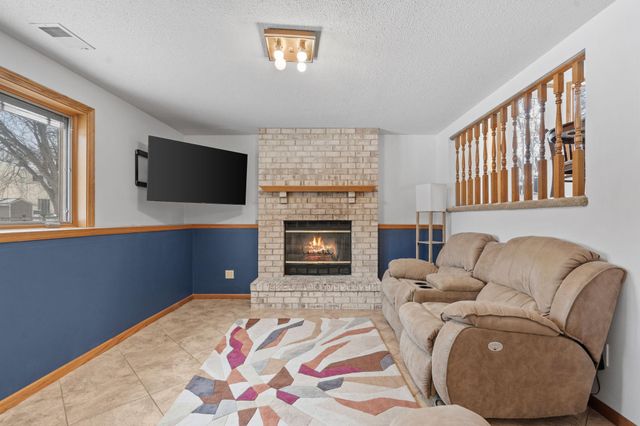8936 Norwood Lane N, Maple Grove, MN 55369