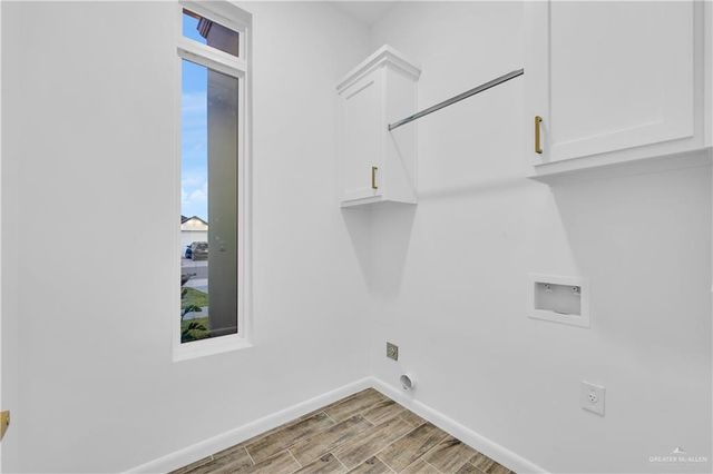 5709 Rayo Del Sol Street, Edinburg, TX 78542