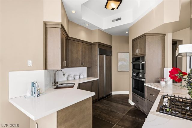 2747 Paradise Road 2605, Las Vegas, NV 89109