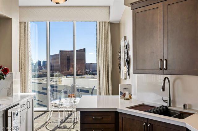 2747 Paradise Road 2605, Las Vegas, NV 89109