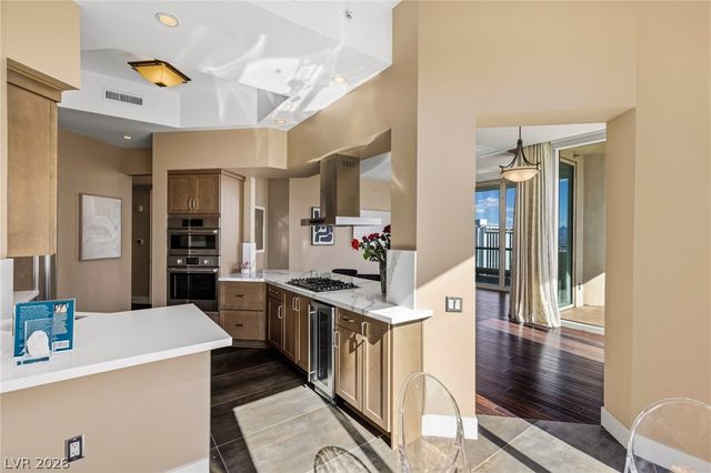 2747 Paradise Road 2605, Las Vegas, NV 89109