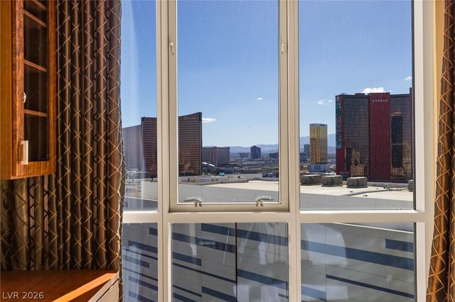 2747 Paradise Road 2605, Las Vegas, NV 89109