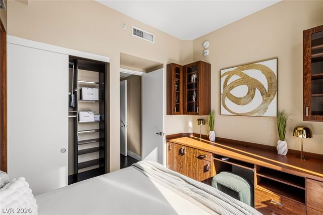 2747 Paradise Road 2605, Las Vegas, NV 89109