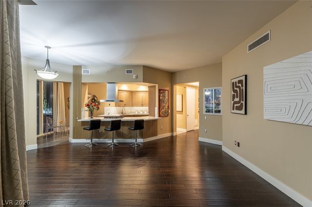 2747 Paradise Road 2605, Las Vegas, NV 89109