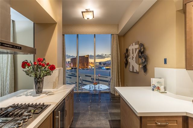 2747 Paradise Road 2605, Las Vegas, NV 89109